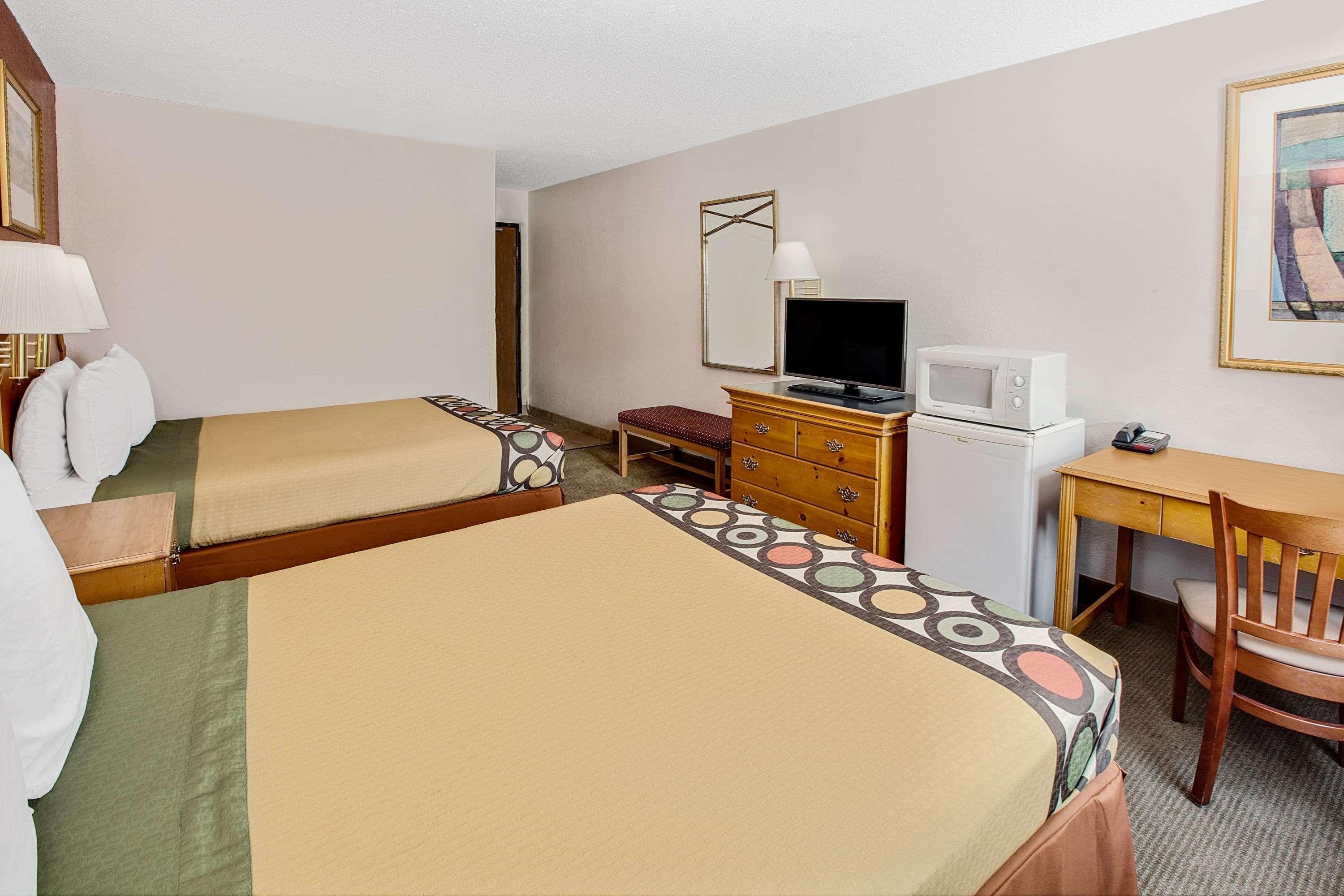 Super 8 By Wyndham Crystal Lake Esterno foto