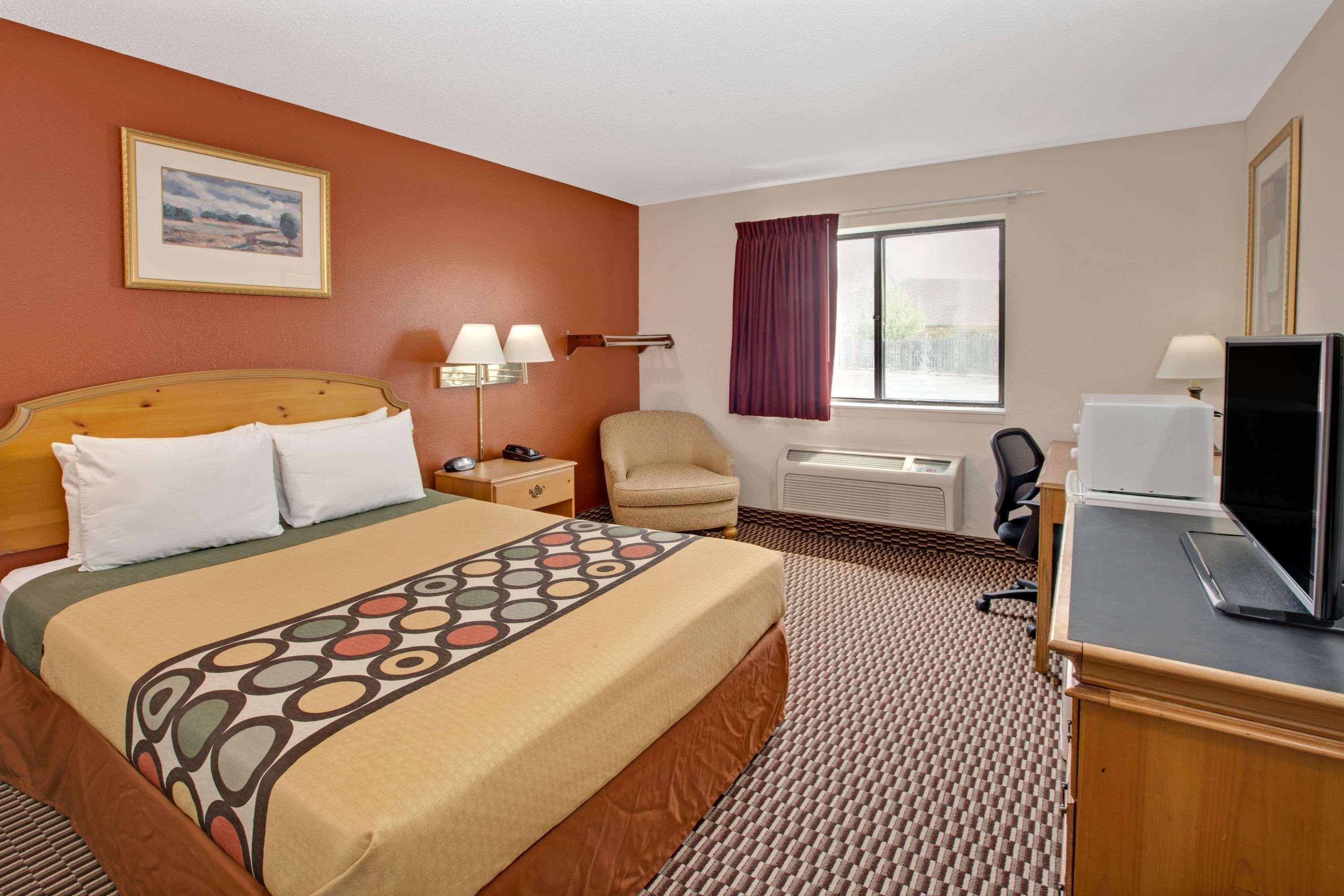 Super 8 By Wyndham Crystal Lake Esterno foto