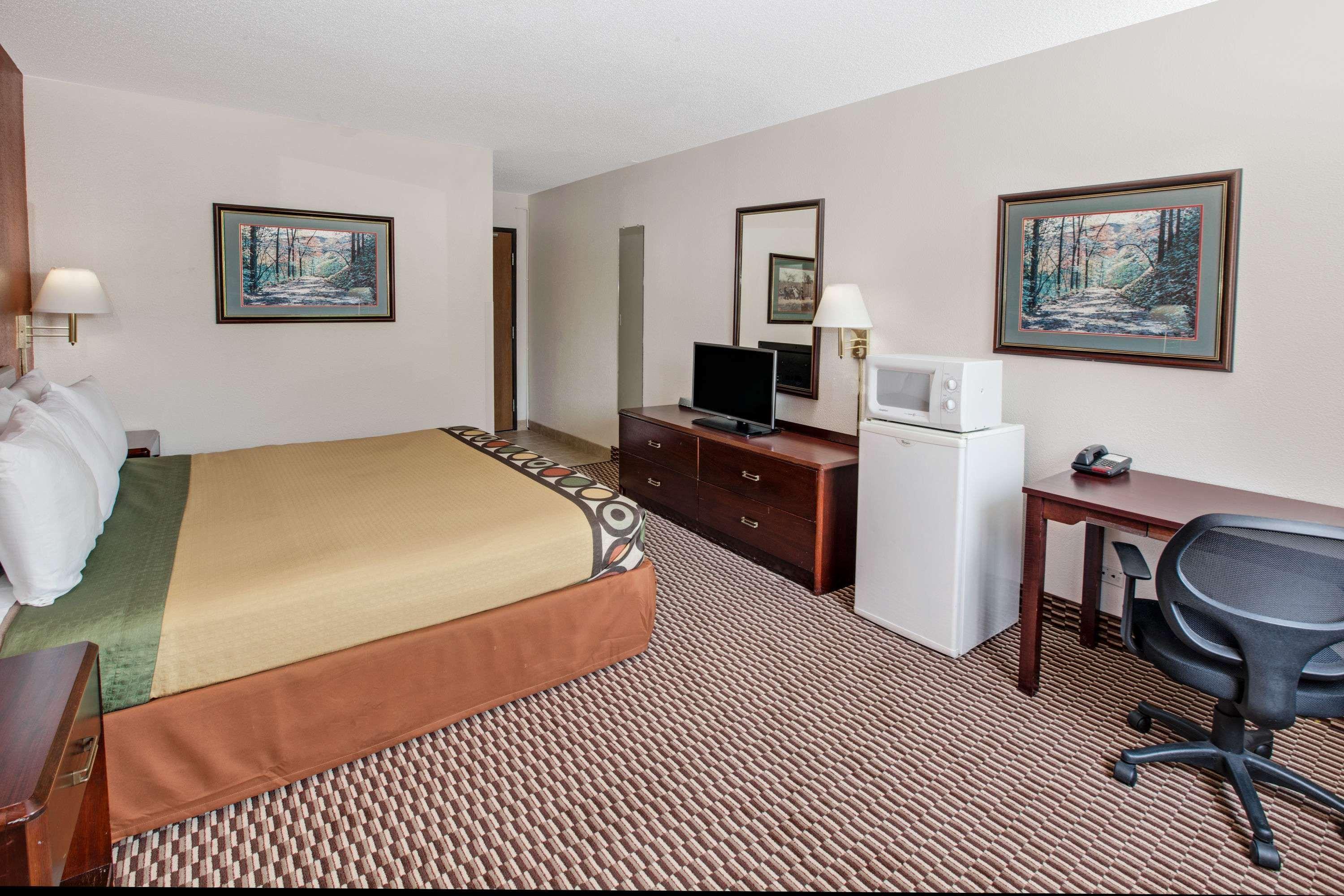 Super 8 By Wyndham Crystal Lake Esterno foto